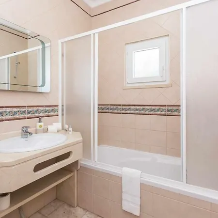 Villa Oura V3 Com Piscina Privada *