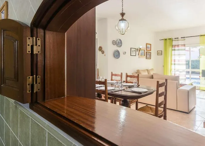 Oura V3 Com Piscina Privada 빌라