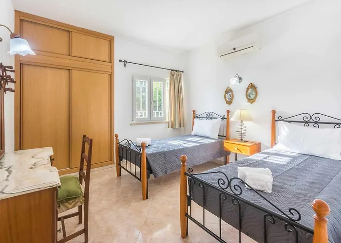 Oura V3 Com Piscina Privada 알부페이라