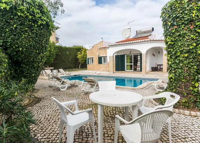 Oura V3 Com Piscina Privada 빌라 *