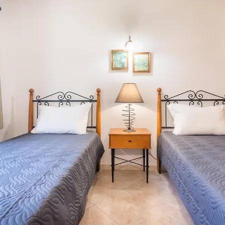 Oura V3 Com Piscina Privada * 阿尔布费拉